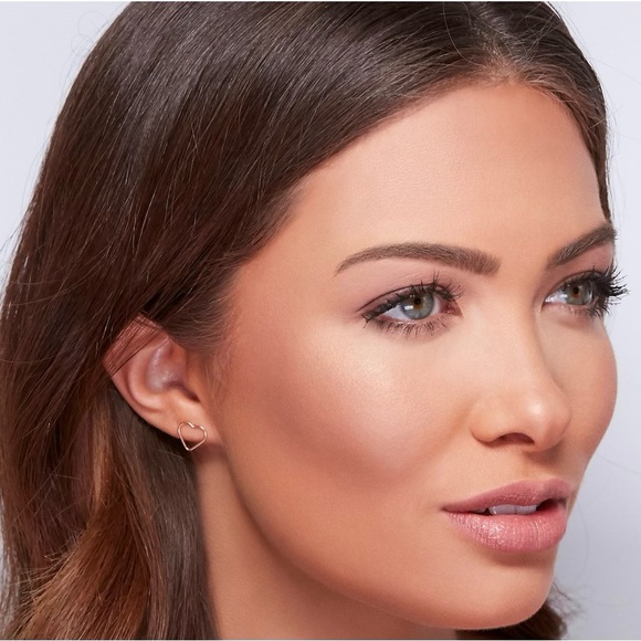 NEW Too Faced Sun Bunny Radiant Duo Tone Bronzer Color California Glow - Picture 4 of 9